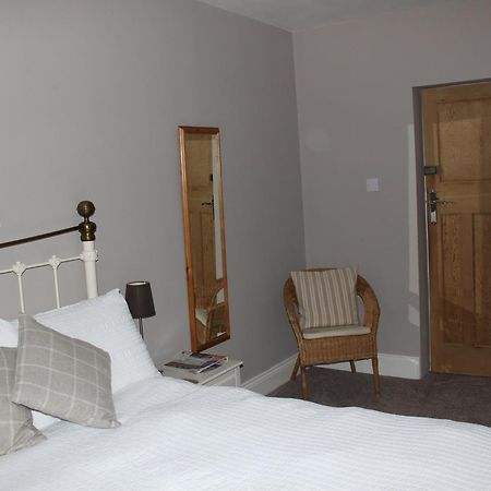 Bed and Breakfast Barton House Матлок Экстерьер фото