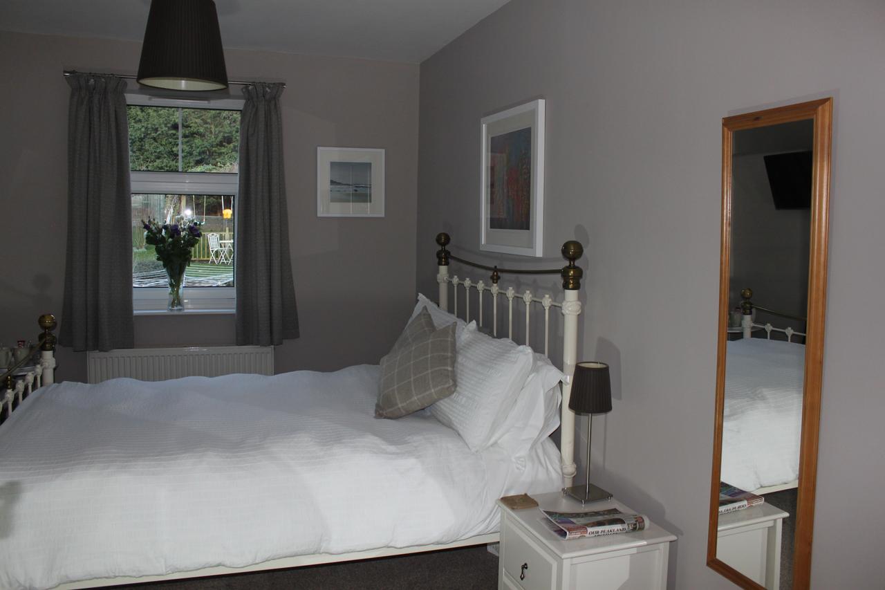 Bed and Breakfast Barton House Матлок Экстерьер фото